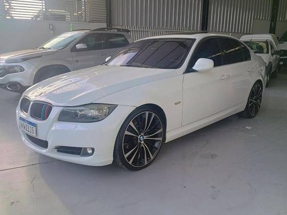 BMW 325i 2.5 SEDAN 24V GASOLINA 4P AUTOMÁTICO BMW 325i 2.5 SEDAN 24V GASOLINA 4P AUTOMÁTICO